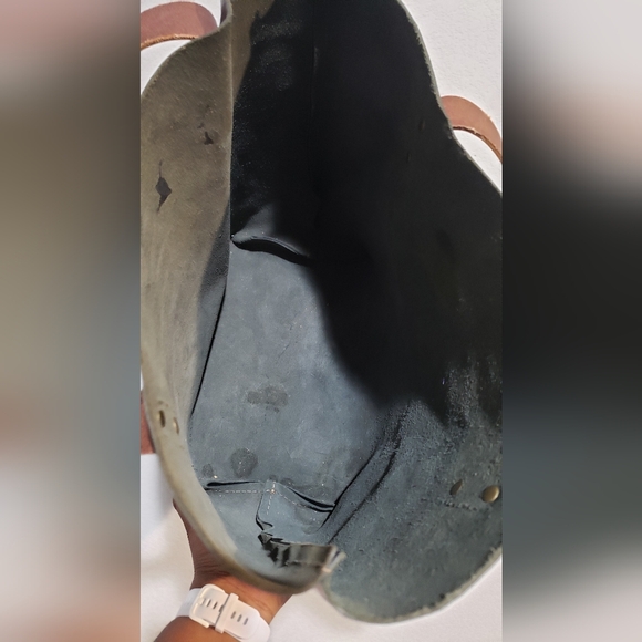 EUC Uwakstar Designs Leather black & tan medium tote - Picture 5 of 6